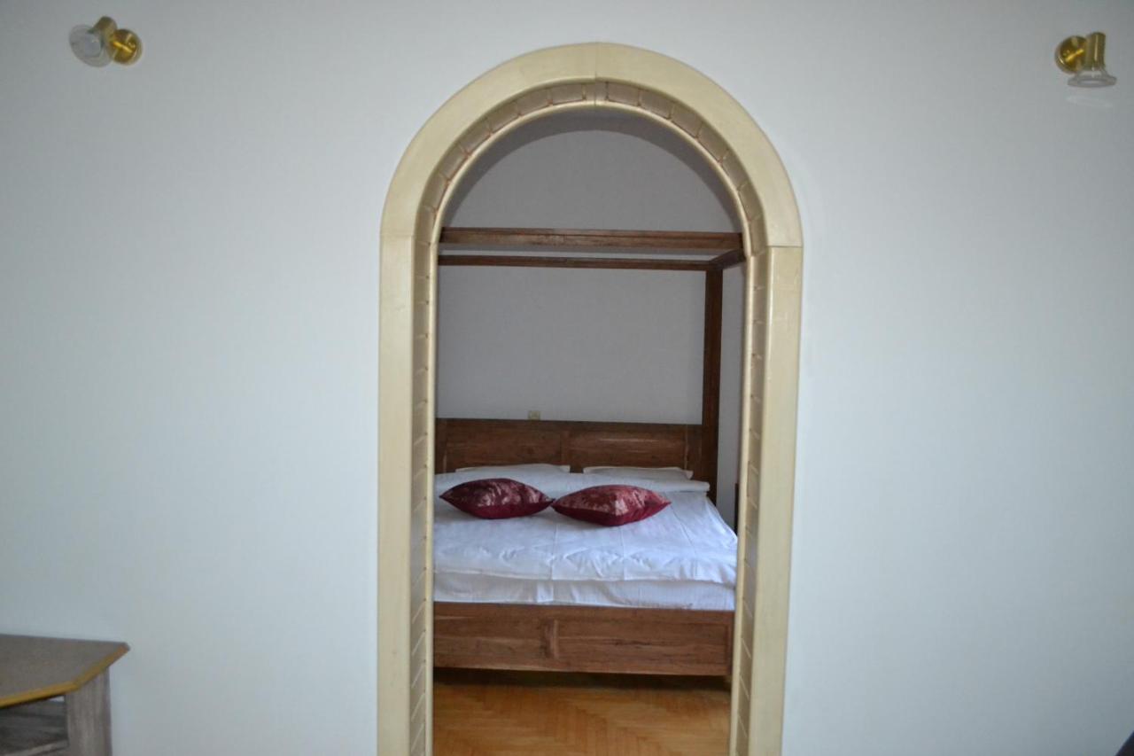 מלון בראן Castle Gate מראה חיצוני תמונה
